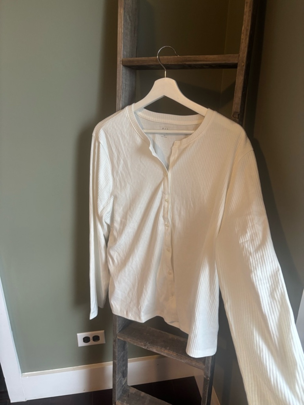 Gap Ribbed Button Front Shirt - Picture 6 of 7